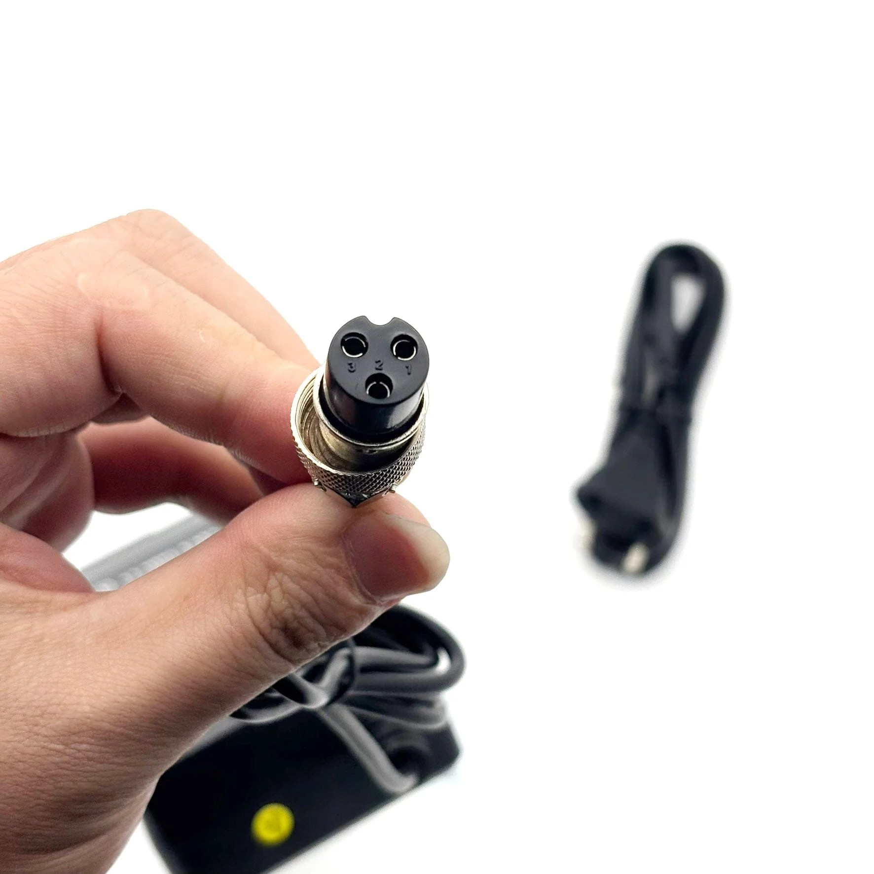 JOYOR C10-E EU Standard Electric Scooter Charger 48V 2A - Image 6