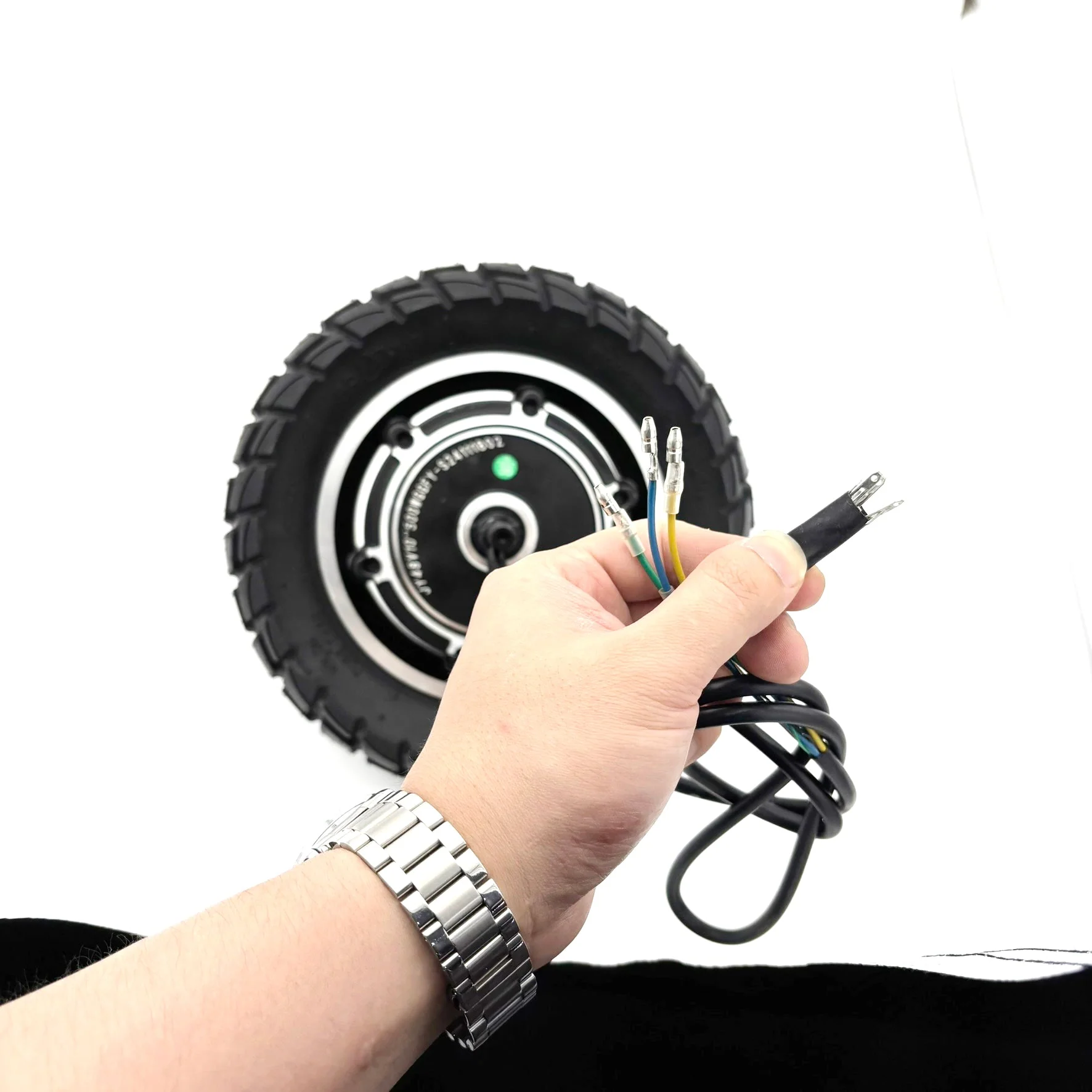 Y8-S motor + tire - Image 5