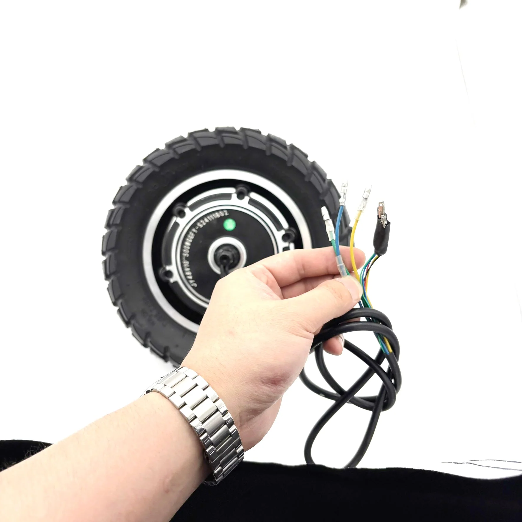 Y8-S motor + tire - Image 6